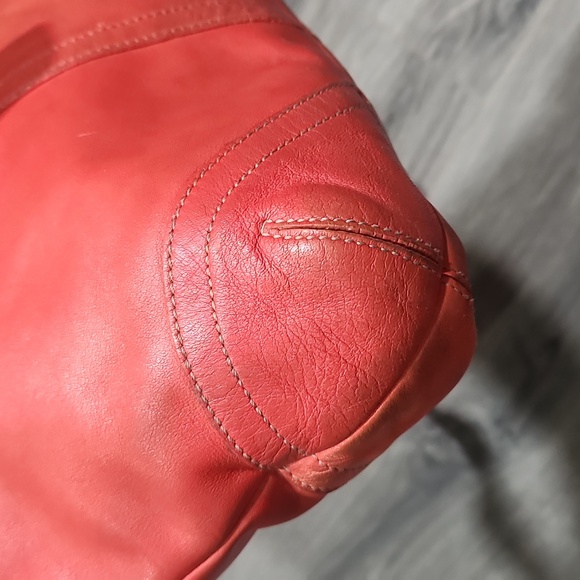 Vintage Tomatoe Red Soho Coach Leather Crossbody Shouldet Bag - Picture 5 of 16